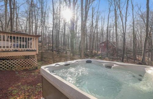 Locust Lake Village Casa | Locust Lake Livin Hot Tubfire Pitskiingpets