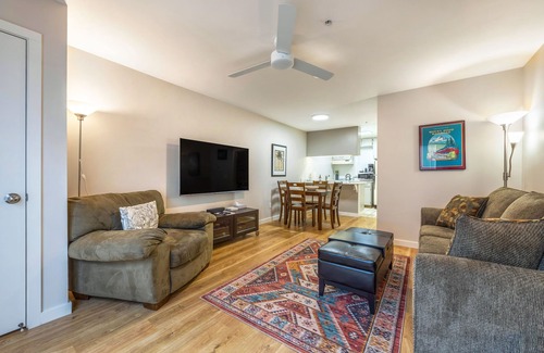 Hood River Condominio | Lodge # 15 en el centro de Hood River Oregon - ¡Camina a todo!