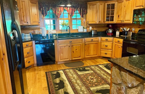 Rambling Ridge Cabina | Hermosa casa de troncos en Hendersonville, NC
