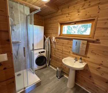 Le Creusot Chalet De Esquí | Lodge du Parc des Combes avec Accès Parc inclus selon calendrier ouverture Parc