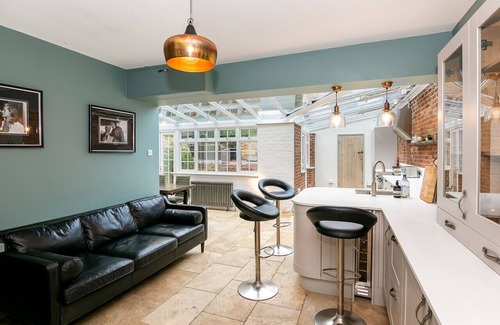 Oxford Casa | Lodge Farm - Stunning 3 Bed with Large Garden