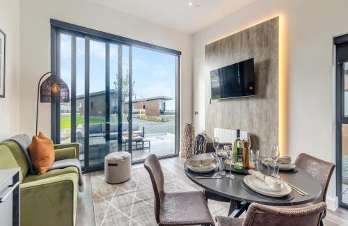 Llangefni Casa | Lodge Five - Uk42797