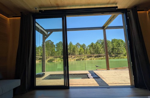 Parcoul-Chenaud Alquiler De Eote | Lodge on the water in Dordogne