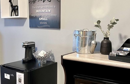 Stanardsville Casa | Lodge Room 110 - The Zen