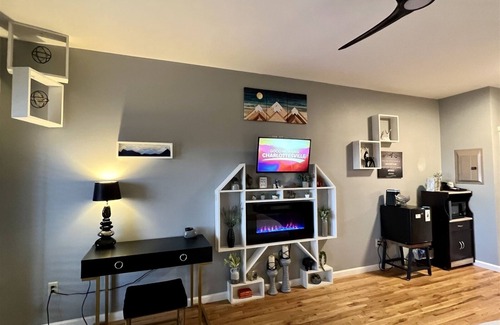 Stanardsville Casa | Lodge Room 110 - The Zen