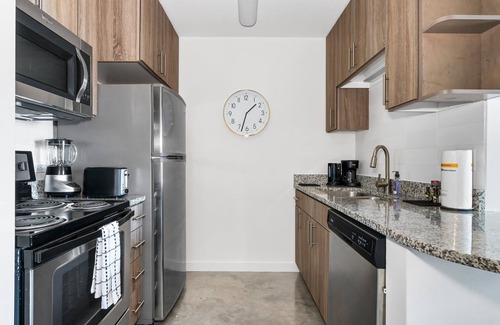 Midtown Apartamento | Lodgeur | Vibrant & stylish studio loft | Midtown