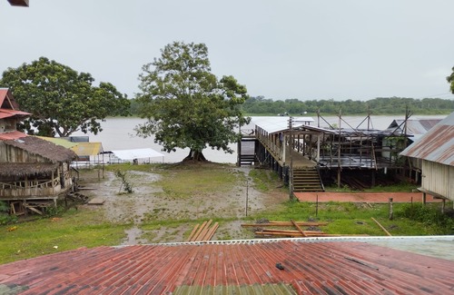 Leticia Cabaña | Hospedaje y tours reina arriera Amazonas Colombia