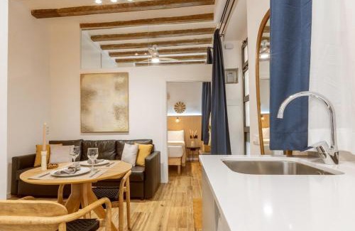 Barceloneta Apartamento | Lodging Apartments Almirall Beach B1