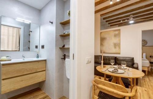 Barceloneta Apartamento | Lodging Apartments Almirall Beach B1