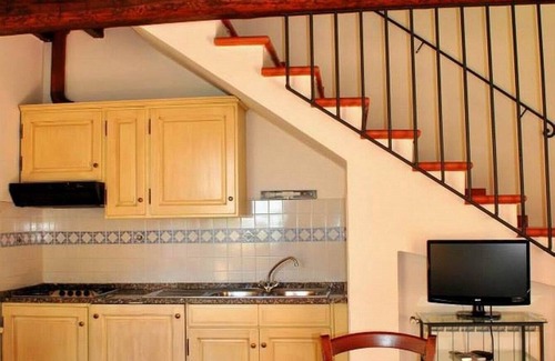 Montaione Apartamento | Lodging in central Tuscany,pool,children pool,Aircon,ideal for families, sleep 5