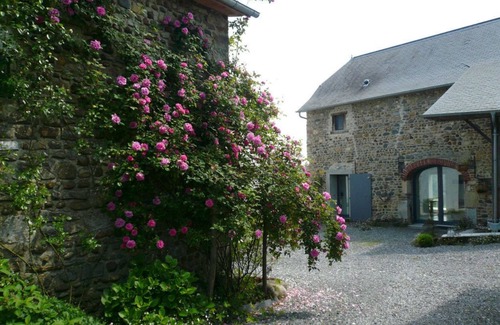 Lucq-de-Bearn Cabaña | Alojamiento tiene 4 estrellas NN, con piscina, en una antigua granja bearnesa