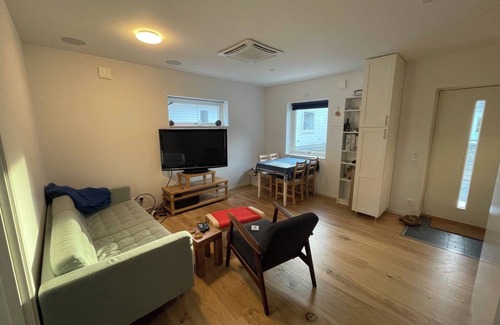 Knivsta Casa | Lófi Cottage: cosy accommodation on the Upplands Way