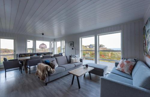 Vagan Casa | Lofoten Midnightsun Northern lights Golf Beach Horses