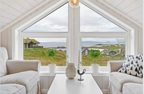 Vagan Casa | Lofoten Midnightsun Northern lights Golf Beach Horses