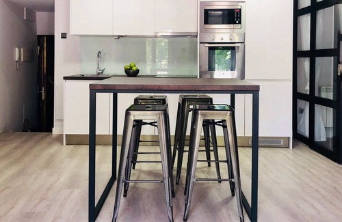 Burgos Apartamento | Loft a 100 metros de La Catedral. Fácil aparcamiento. WIFI