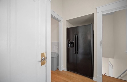 Pittsburgh Apartamento | Loft 2 Bedrooms Sleeps 5 w/parking
