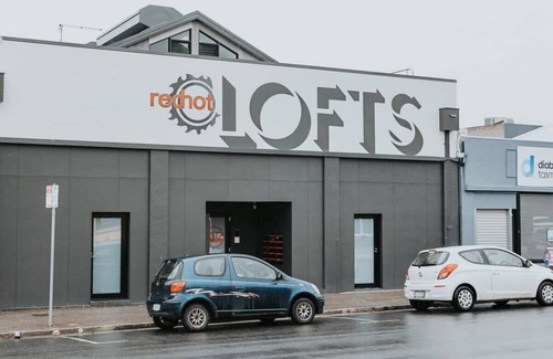 Devonport Apartamento | Loft Apmnt with A/C in Central Devonport
