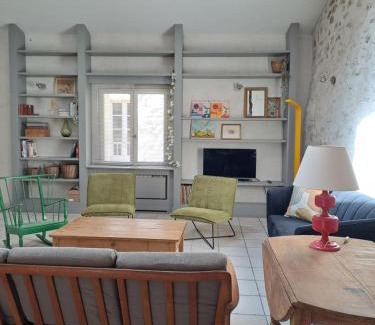 Villeneuve-les-Avignon Apartamento | Loft avec patio Villeneuve les Avignon