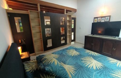 El Poblado Apartamento | Loft campestre con terraza en el Poblado apt 113