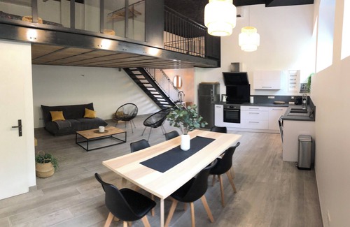 Epinouze Apartamento | Loft Celestimm