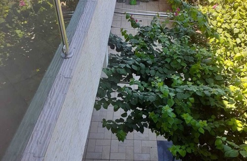 Coroado Apartamento | Loft close to green area. In a gated community with covered garage.