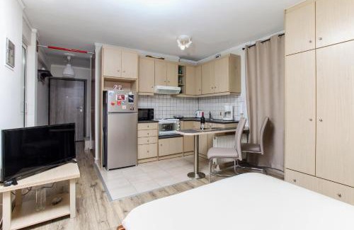 Papagou-Holargos Apartamento | Loft condo next to metro station. Amazing view!