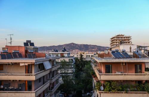 Papagou-Holargos Apartamento | Loft condo next to metro station. Amazing view!