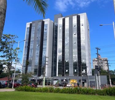 Czerniewicz Apartamento | Loft Duplex com Vista da Cidade