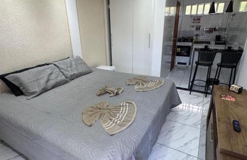 Duques Apartamento | Loft em condomínio próximo à entrada da cidade