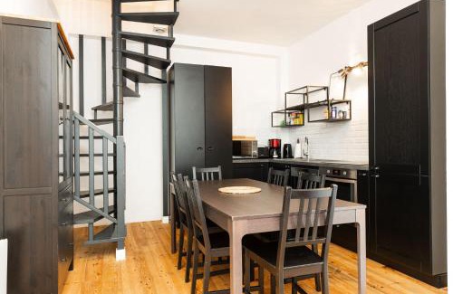 Quartier de la Roquette Apartamento | Loft House 3 BR Bastille, Marais AC by LCC Agency