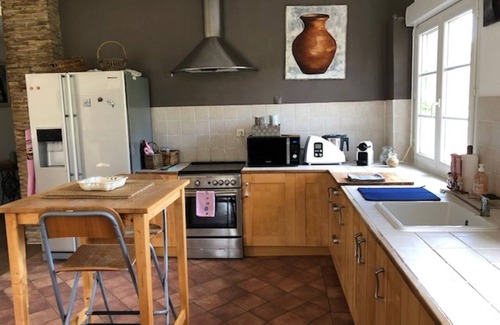 Lambesc Apartamento | Loft in 19th century stone farmhouse with garden
