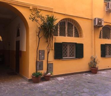 San Lorenzo Apartamento | Loft in old town near Termini Station and University