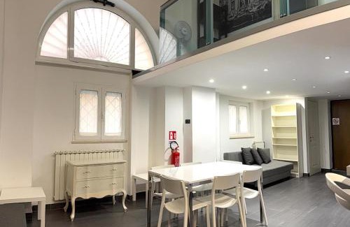 San Lorenzo Apartamento | Loft in old town near Termini Station and University