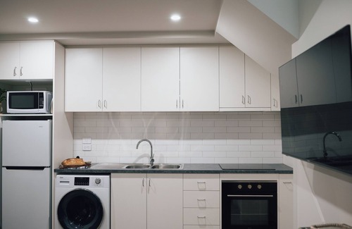 Devonport Apartamento | Loft in the heart of Devonport, with bike storage