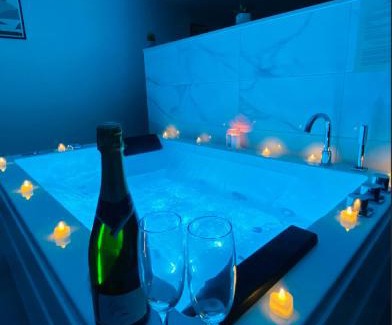 Bressuire Apartamento | LOFT Jardin et Spa