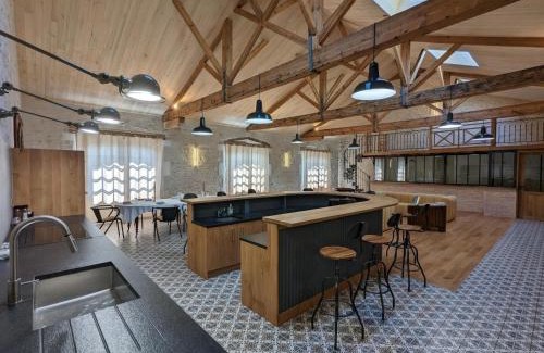 Gondeville Apartamento | Loft lumineux avec cuisine équipée et circuits truffes - Centre-ville Jarnac - FR-1-653-248