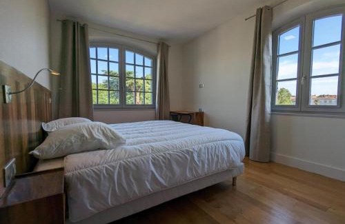 Gondeville Apartamento | Loft lumineux avec cuisine équipée et circuits truffes - Centre-ville Jarnac - FR-1-653-248