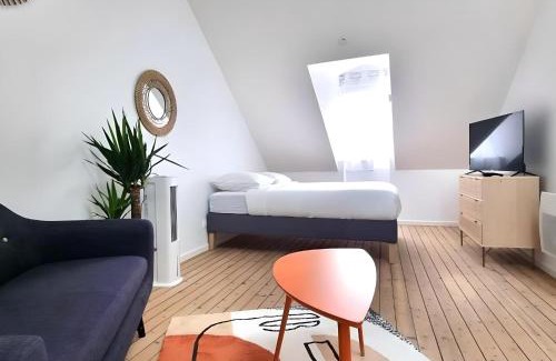 Chateauroux Apartamento | Loft lumineux très spacieux - Parking gratuit