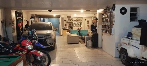 Fragata Casa | Loft Moto Garagem
