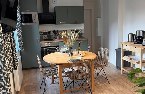 Avranches Apartamento | Loft relaxation in the heart of Avranches - Private Jacuzzi & comfort for 2 to 4 people