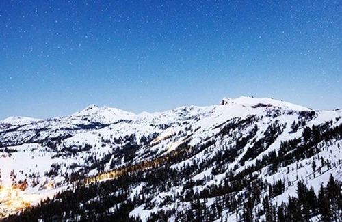 Kirkwood Condominio | Loft Retreat | Ski-in/out Access | Fireplace