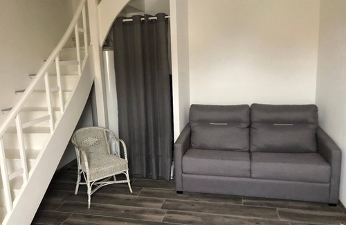 Saint-Christoly-Medoc Casa | Loft sleeps 6-10