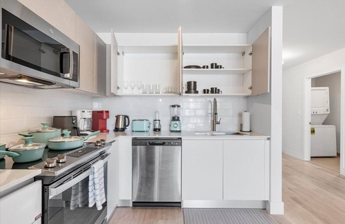 Ojus Apartamento | Loft Style Unit with Open Layout