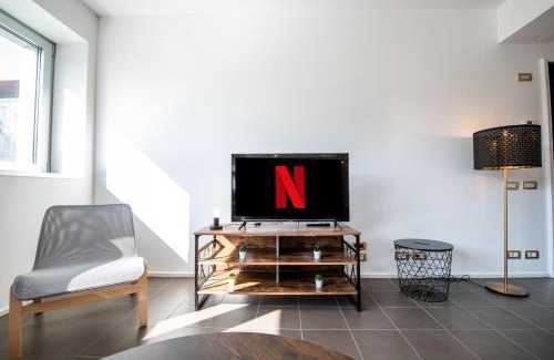 San Leonardo Apartamento | Loft zona Stazione Centro con Wi Fi, Cucina & Parking Free