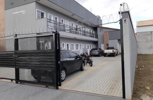 Pindamonhangaba Apartamento | Loft9 COMPLETO AR COND CANAIS ASSINAT GARAGEM prox Aparecida e Industrias