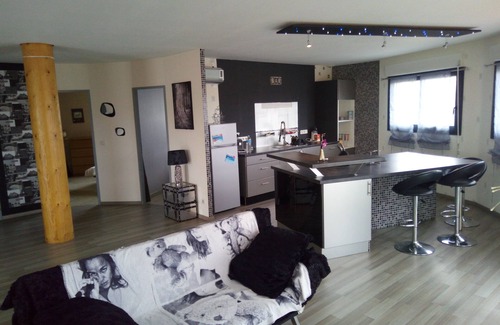 Friville-Escarbotin Apartamento | LOFTCOSY 115M2 en una casa de madera redonda, WIFI y deporte libre BEIN