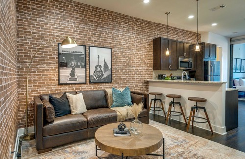Midtown Cabaña | Lofts At 30th - Urban Lodge - Mins to Broadway!