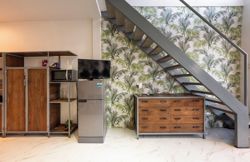 Daun Penh Apartamento | Lofty Comfort Stay-Relax by Soben Home