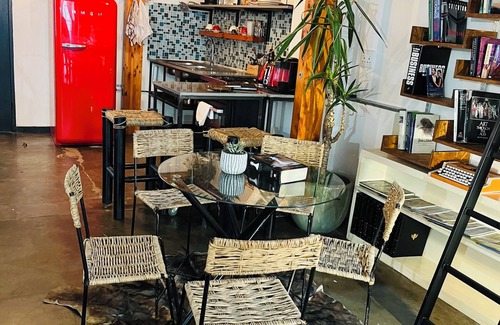 Greater Johannesburg Metropolitan Area Apartamento | Lofty Hipster