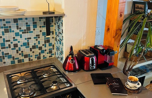Greater Johannesburg Metropolitan Area Apartamento | Lofty Hipster